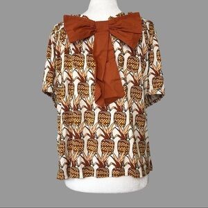 💛 L 💛 NWT Off The Shoulder Back Bow Pineapple Anthro Blouse​
